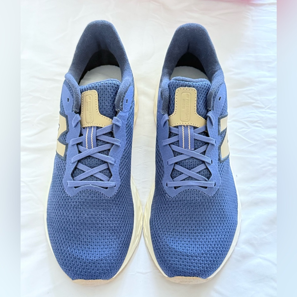 New Balance ARISHI v4 Sneakers